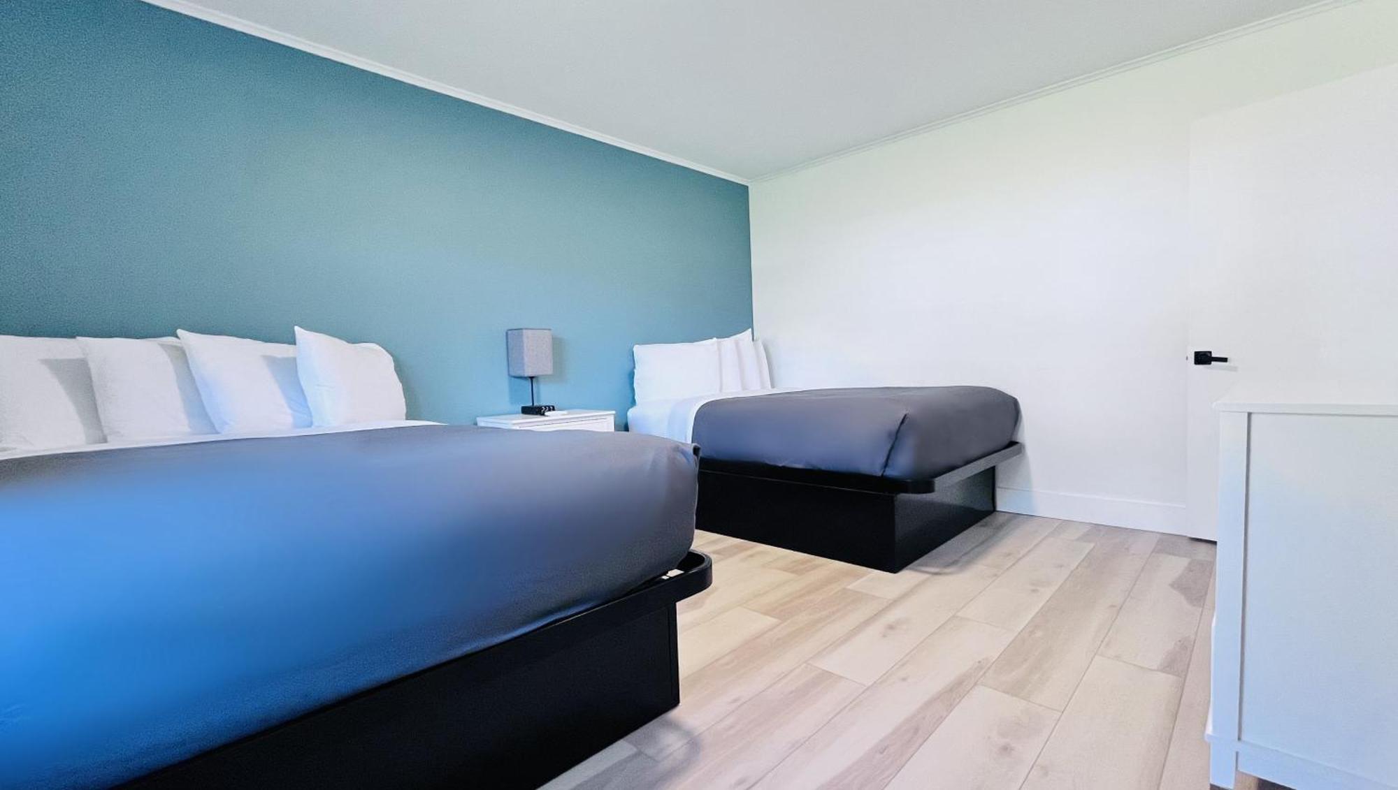 Motel Luzerne Lake Luzerne Екстериор снимка