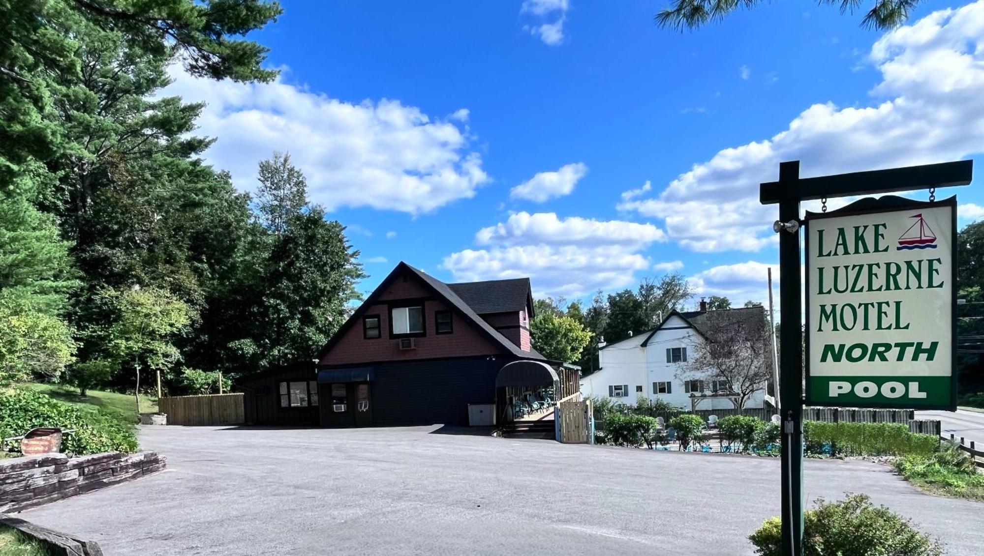 Motel Luzerne Lake Luzerne Екстериор снимка