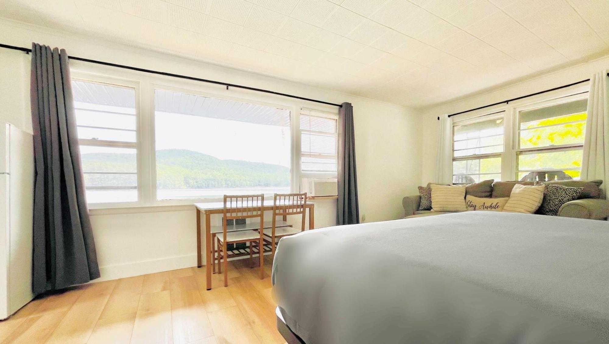 Motel Luzerne Lake Luzerne Екстериор снимка