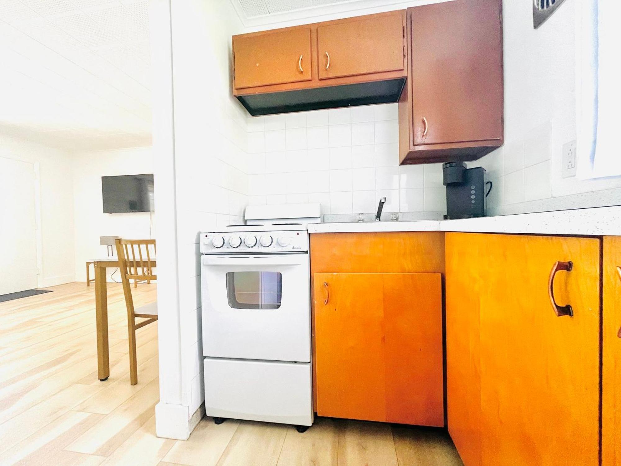 Motel Luzerne Lake Luzerne Екстериор снимка